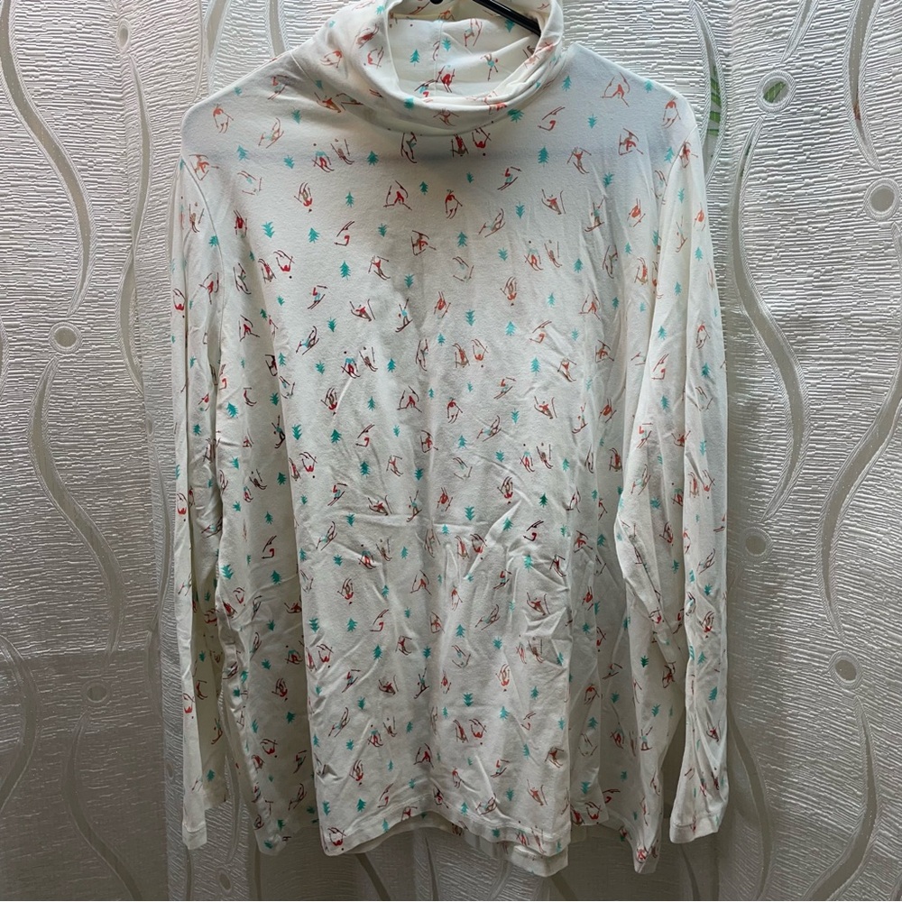 Lands'‎ End Turtleneck Women 2X Ivory Ski Print Excellent Shaped Fit Long Sleeve
